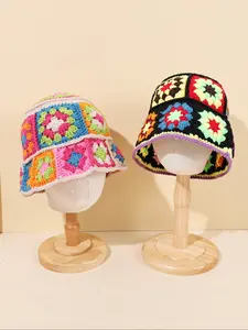 Handmade Crochet Hollow 3D Flower Knitted Cap, Fitted Casual Style for All Seasons, Perfect for Daily Wear & Fashion Accessories, Fashion Matching Hat, Casual Trendy Hat