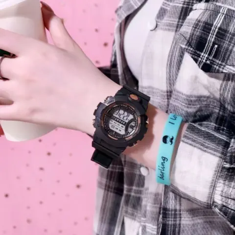 New Fashion Multifunctional Watch, Luminous Electronic Watch for Men and Women, Unisex Sports Wristwatch, Couple Watch, Fashionable Digital Watch, Fashion Watches