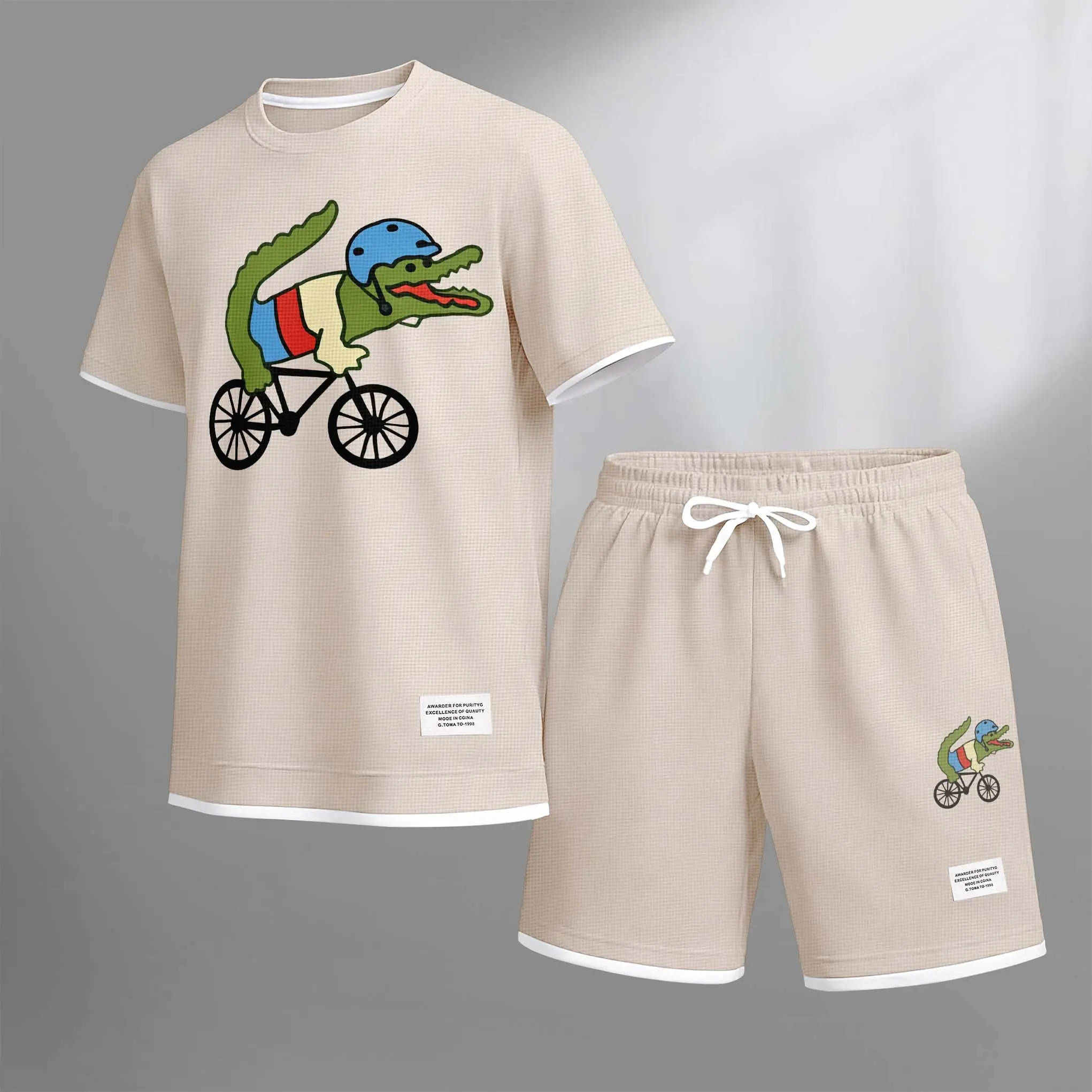 Men's Crocodile Print Drawstring Shorts Set For Spring/Summer. A Casual Summer Outfit, Including A Short-Sleeved Shirt And Shorts, Suitable For Everyday Wear And Sports. A Two-Piece Set For A Relaxed And Energetic Lifestyle.