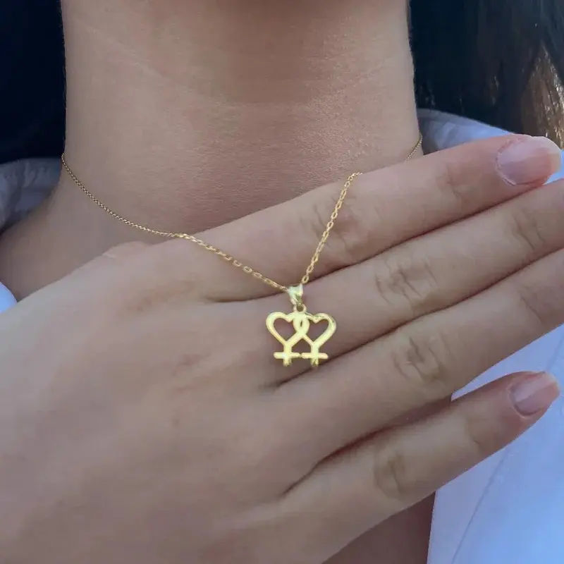 Women's LGBT Lesbian Venus Symbol Charm Necklace - Gold/Silver Stainless Steel Heart Pendant Jewelry Chain for Weddings, Charms Necklace