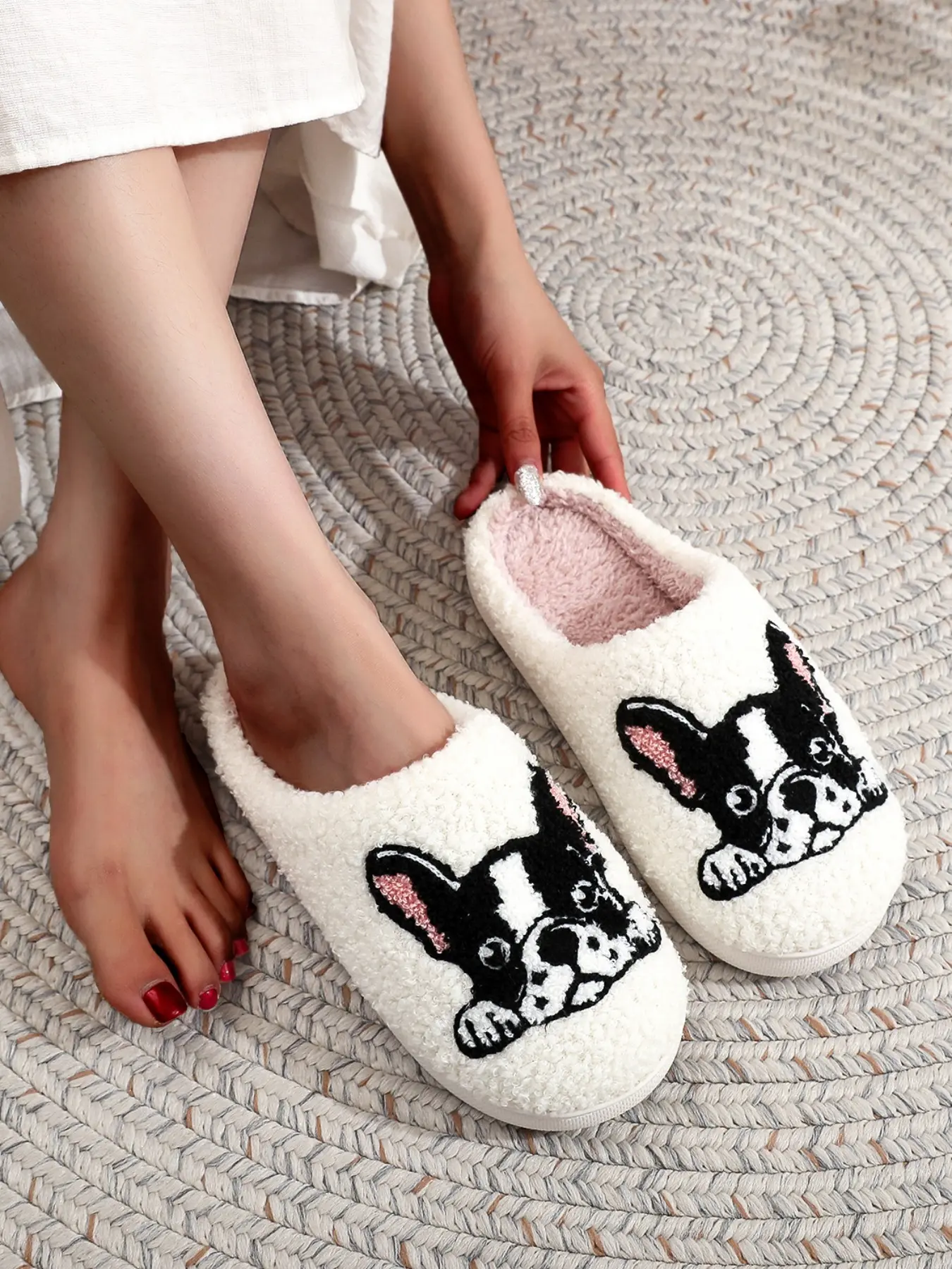 Soft Plush French Bulldog Slippers, Cute Cartoon Embroidered Shoes, Warm Non-Slip Indoor Outdoor Footwear, Best Gift for Dog Moms, Fluffy House Slippers, Animal Slippers, Non Slip Design