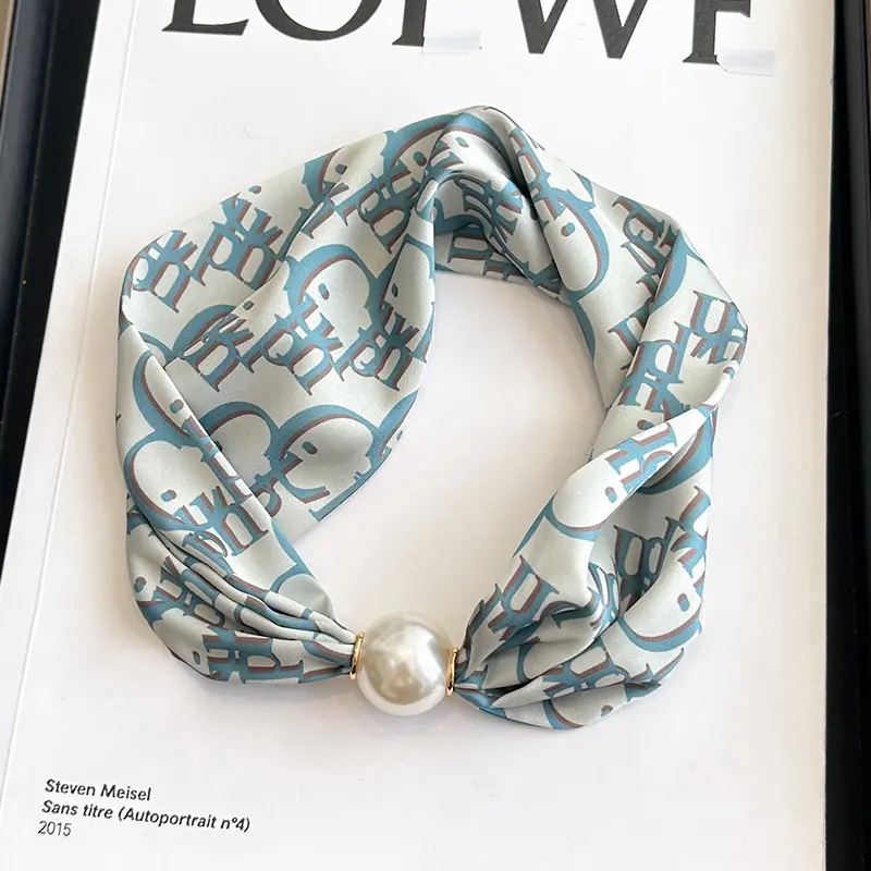 English CI Bead Button - Gray Blue