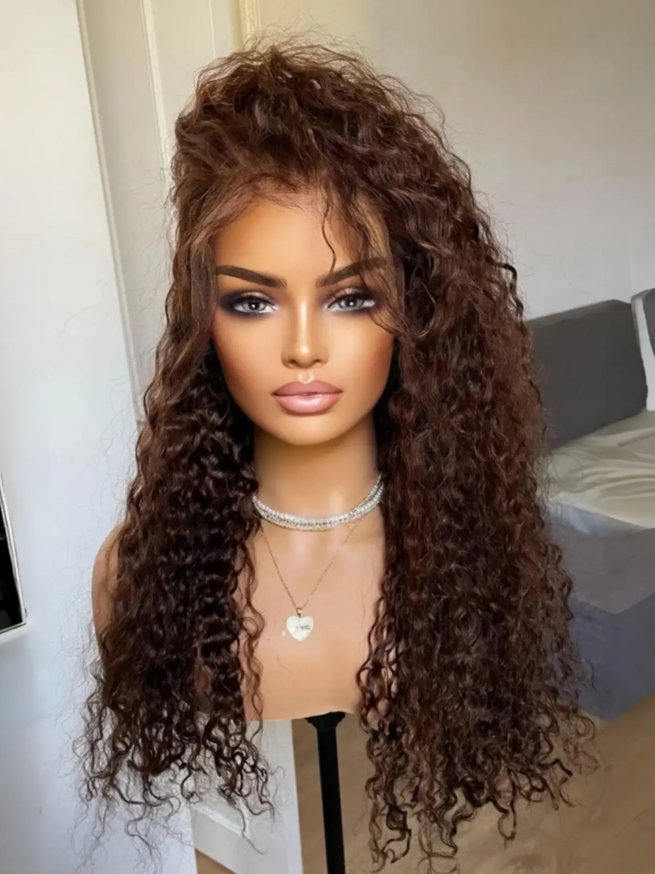 26inch Brown Kinky Curly synthetic Hair 180% density, 13 * 4 lace wig made for women's daily wear, with natural hairline and doll hair, Kinky Curly Wigs, Synthetic Fiber Wig, Premium Synthetic Wigs, Lace Front Wigs