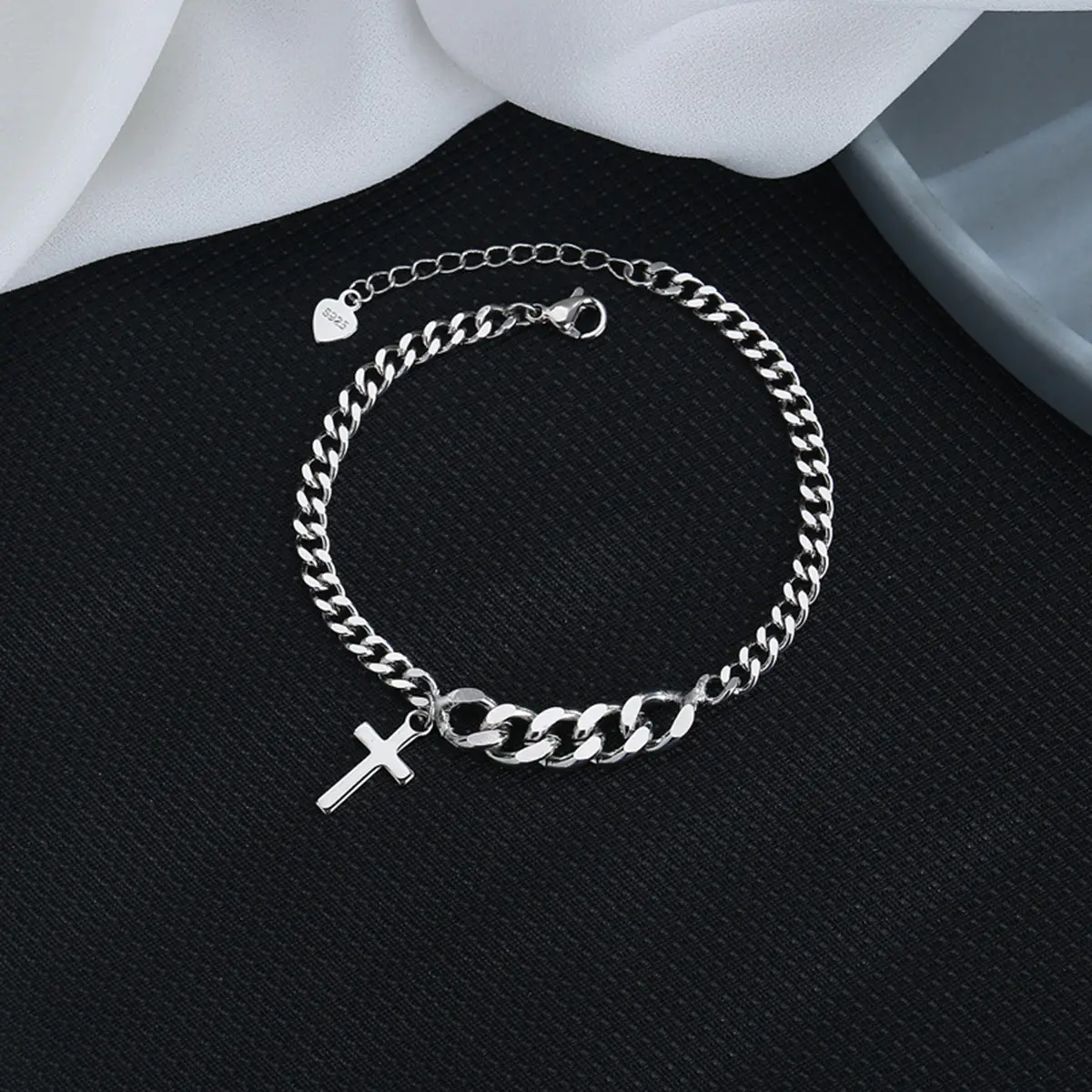 Fashion cross bracelet, men's stainless steel hip hop Cuban chain bracelet, gifts for men and women