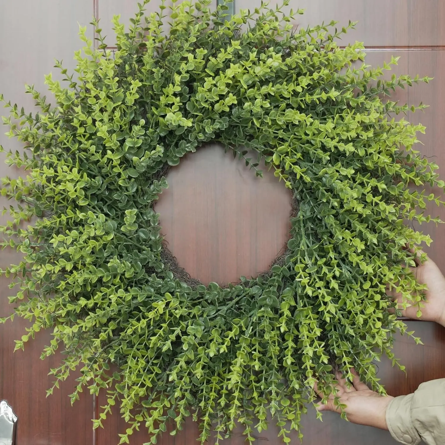 HUZIYAHAN 28In Large Boxwoods Door Wreaths for Front Door Spring Summer Outside All Season Green Year Round Artificial Greenery Wreath for Wall Window Rustic Farmhouse Home Outdoor Indoor Decorations