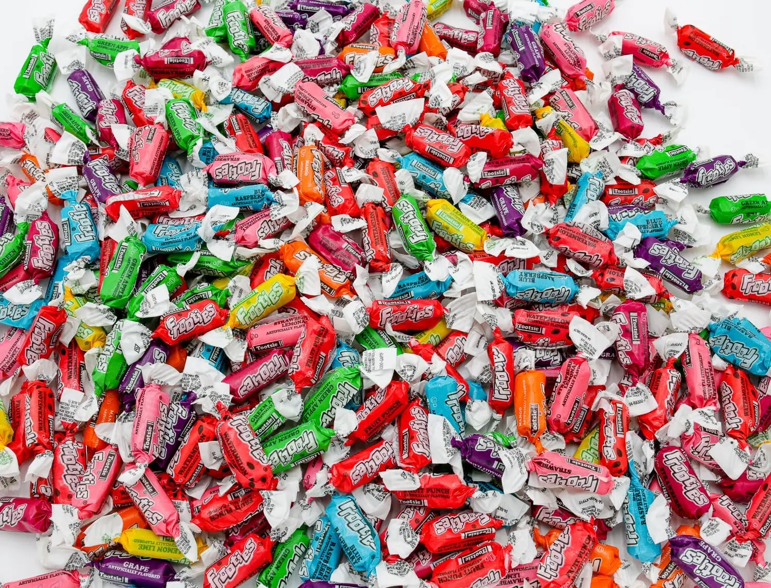 Tootsie Roll Bulk 360-Pc Mini Frooties Assortment - Sweet, Chewy Low Sodium Sugar-Based Candies: Bonbons, Sour Buttons, Berry, Strawberry Flavors, 110 kcal/Serv Party Snack