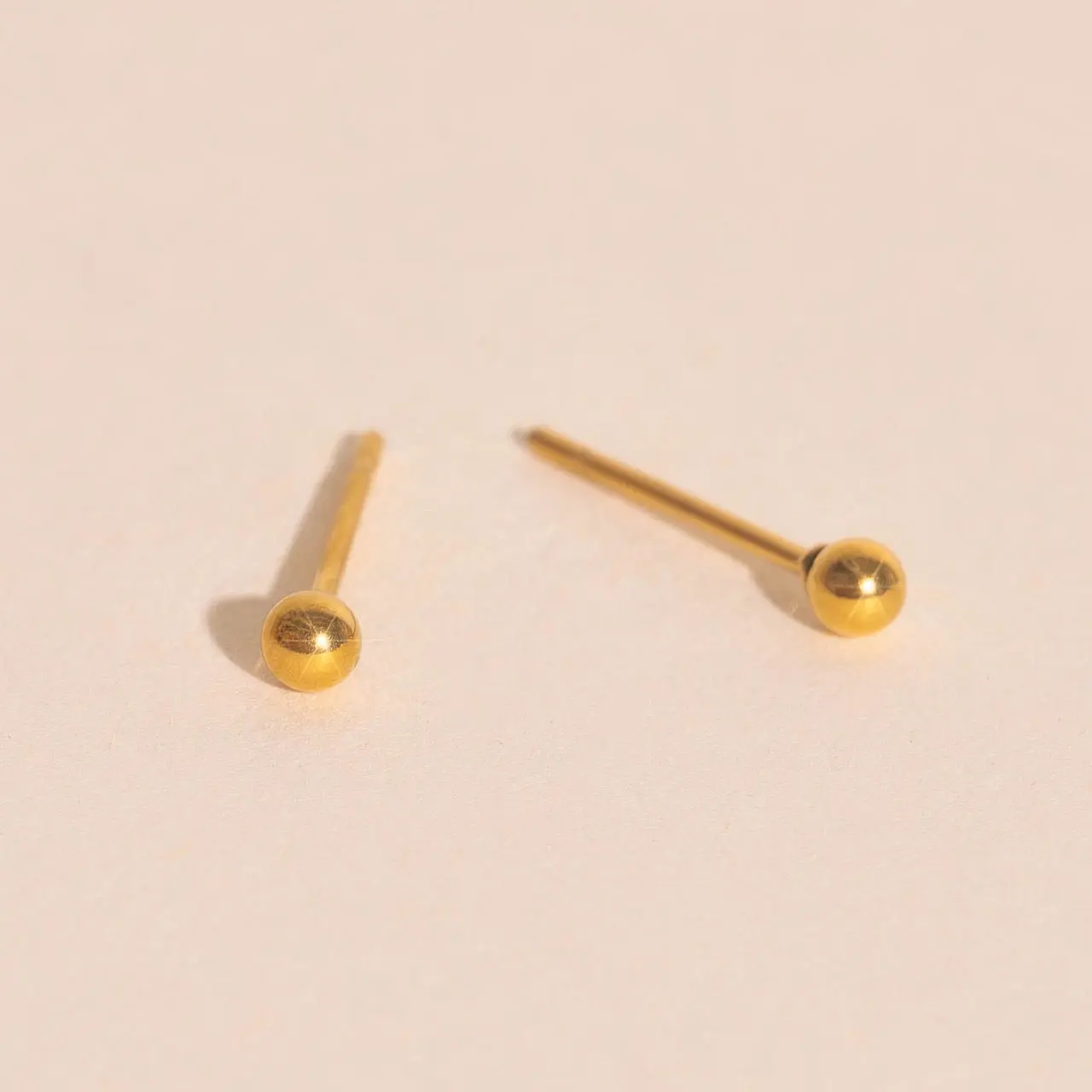 OH CLEMENTINE Unisex Minimalist Tarnish-Free Gold Stud Ball Earrings, Dainty Tiny Ball-Shape Fashion Costume Jewelry for Women