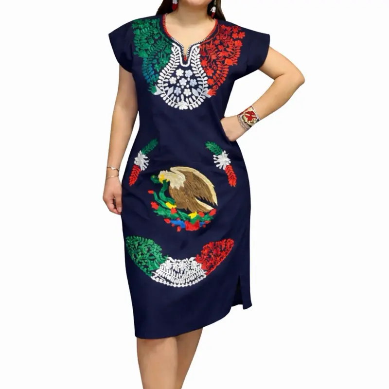 Vestido Escudo con bordado tricolor