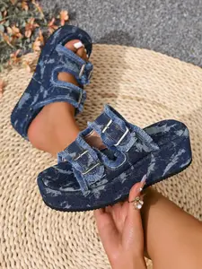 Women's Leopard Print Thick Sole Sandals, Open Toe Summer Footwear, Comfortable Slip-On Design, Perfect for Casual Wear, Slipper Straps, Leopard Print Slides