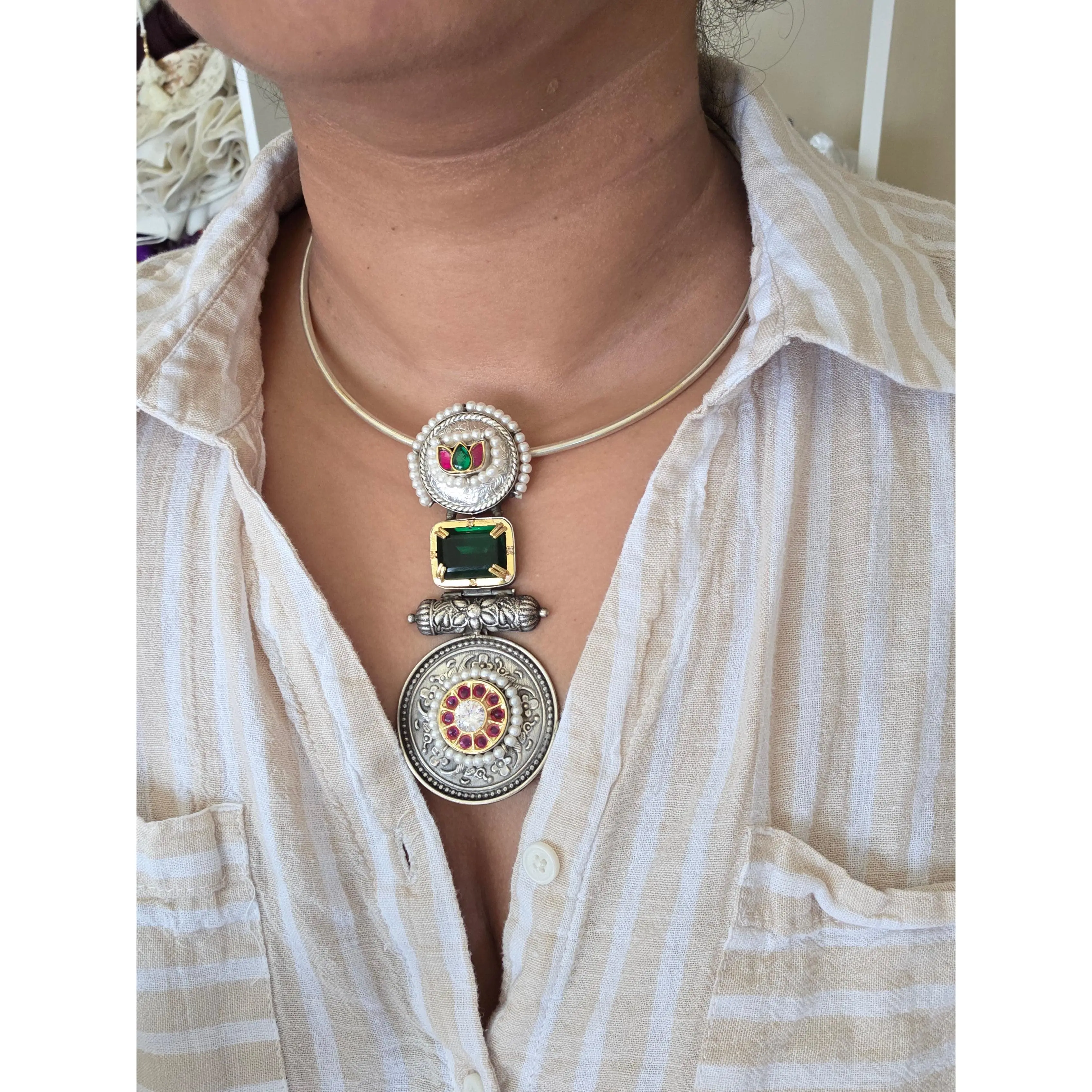 Achyutha dualtone hasli necklace