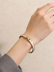 Elegant Letter H Titanium Bracelet, 18k Gold Plated, Unisex, Fashionable and Durable, Perfect for Parties and Gifts