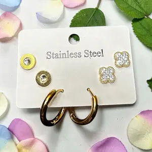 Diamond clover w round stud set