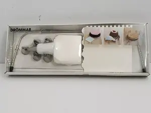 IKEA Cake Decorating Kit Drommar 501.330.50 Tips Spatula Leveling Tool Pipe Bag