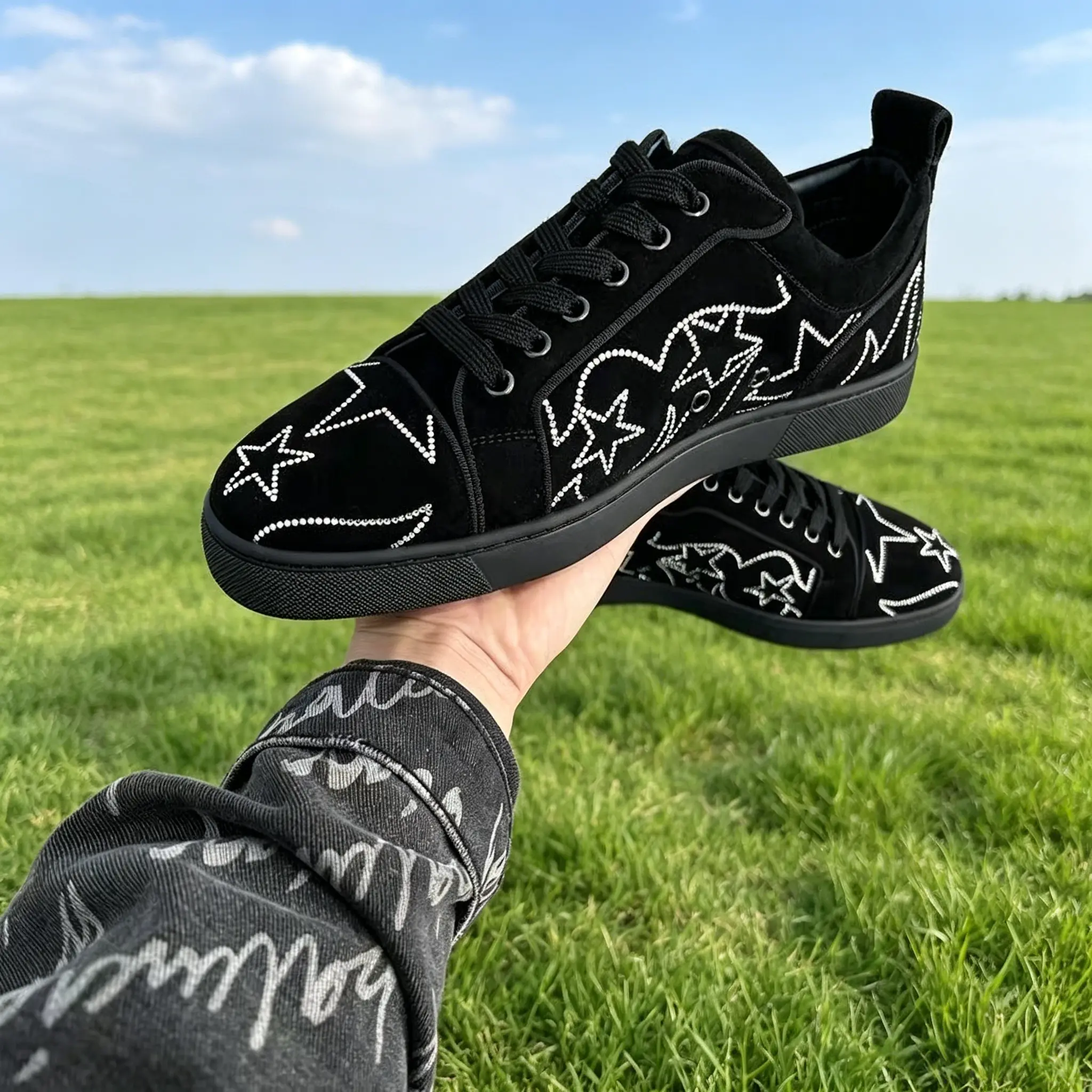 Men Women Trendy Rhinestone Star Low Top Shoes, Wear Resistant Soft Sole Casual Sneakers For Outdoor & Daily Matching