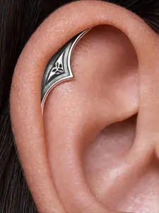 Gothic Hidden Helix Earring, Cartilage Helix Piercing Dark Silvery Jewelry, Gothic Jewelry, Punk Medieval Earring, Punk Earrings, Punk Style Earrings