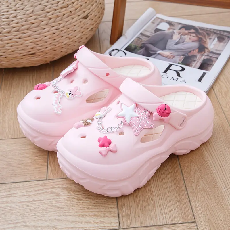 Trendy Women's Platform Clogs with Chunky Sole, Cute Removable Charms, Non Slip Cushioned Sandals for Summer Beach, Indoor & Outdoor Casual Wear