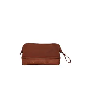 BEIS The Dopp Kitt in Maple