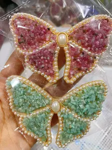 Chen(14122)gc.Crystal hairpins $30 for 6pc