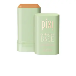 Pixi On-the-glow Base in Chai