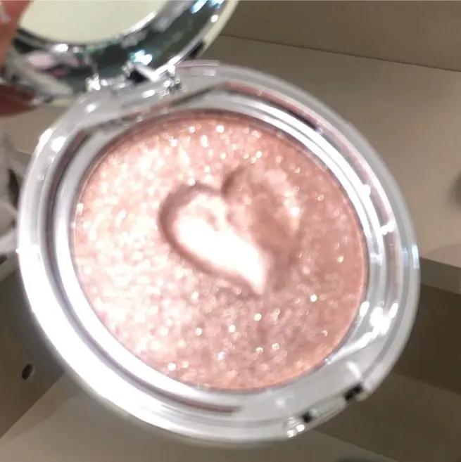 Glitter with Mirror Facial Highlight Single-Summer Makeup Highlighter Clear Diamonds Sparkling Pearlescent Tint Mashed Potatoes In Monochrome Highlight for Girl Women Flash  Dazzlingly