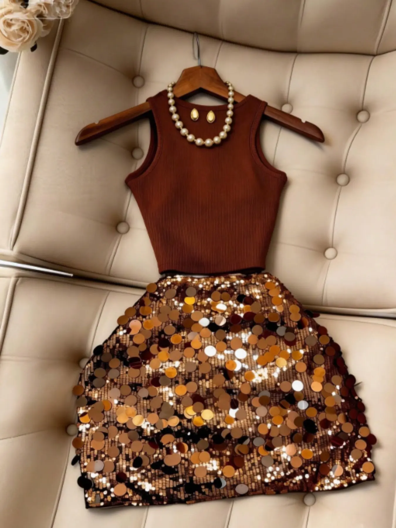 Two-Piece Retro Vintage Caramel Color Fitted Womenswear Set, Clothing Set, Boho Sequin Skirt with Flashlight Effect, Perfect for Dates and Parties, Full Atmosphere Enhancement, Bohemian