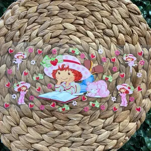 Strawberry Shortcake UVDTF Cup Wrap with Adorable Characters and Floral Accents for Kids