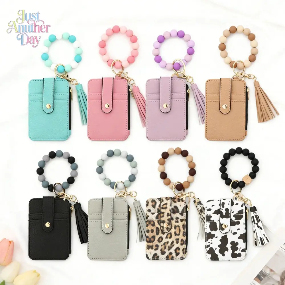 Women's Leopard Print PU Leather Wallet Card Holder with Wallet Chain, Keychain, and Silicone Bead Bracelet for Camping & Hiking