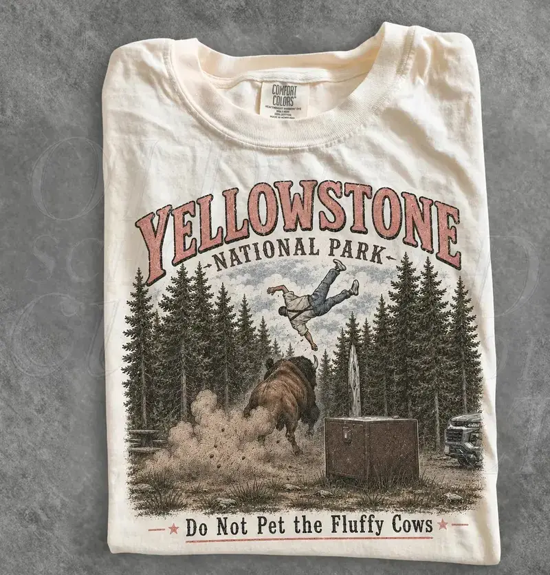 Do Not Pet The Fluffy Cows T-Shirt Yellowstone National Park Shirt Family Trip Matching Camp Tees Bison Buffalo Vacation Gift Shirt for Women Funny National Park Vacation Outfit - KL