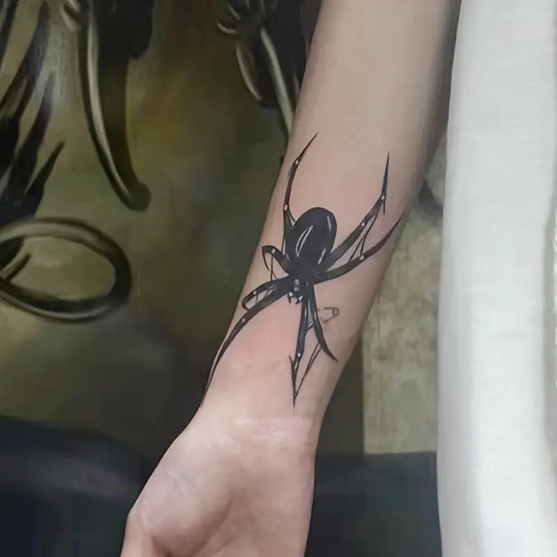 6 Large Herbal Temporary Tattoos, Long Lasting and Waterproof Realistic Body Art Stickers for Halloween Use, Includes Spider Design, Lasts 7-15 Days, Realistic Effect