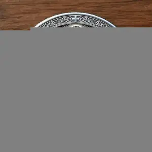 Double-Sided Exquisite Commemorative Coin, Silvery & Golden Iron Craft, Ideal Collectible & Holiday Gift for Christmas, Halloween & Valentine's Day