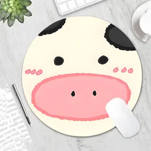 Cute Cow Face Design Round Gaming Mouse Pad, Aesthetic Desktop Decorative Protective Pad, Rubber Anti-slip Lockedge Work Pad, Small Size Suitable for Laptop, Desktop Computer Games, Work, Family, Desktop Accessory, Desk Accessories