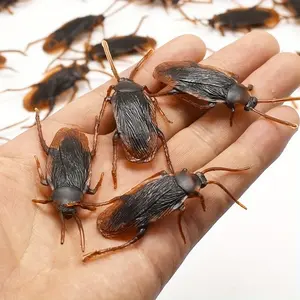 10pcs Realistic Cockroach Halloween Props, Lifelike Fake Cockroaches for Pranks, Ideal Christmas Surprise Toys, Party Gift, Prank Gag Gift, Prank Gifts