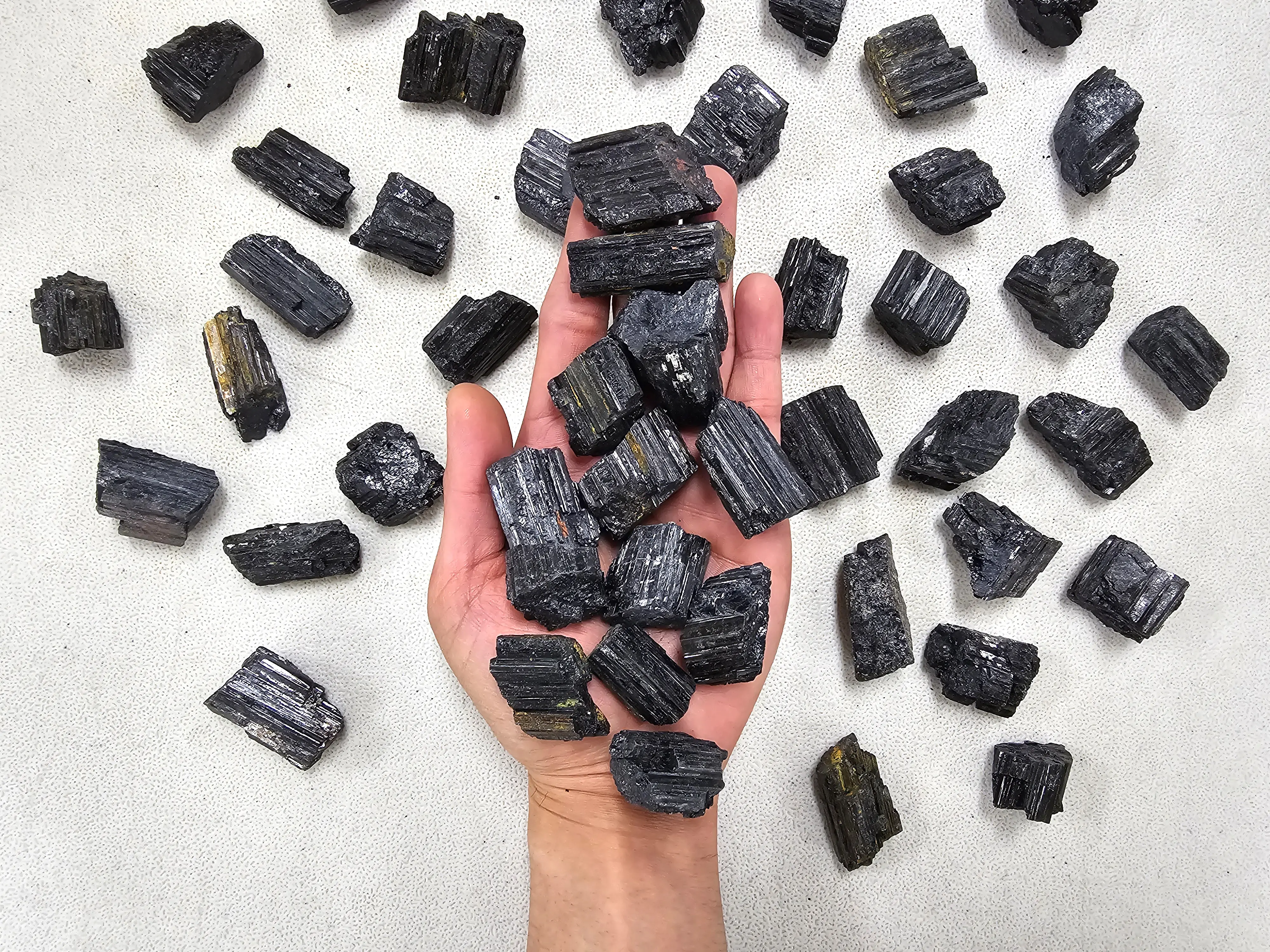 1lb Raw Black Tourmaline Crystals, 1/2 in to 2.5 in, 10g to 30g, Haystack Natural Beauty for Crafting Projects (Jewelry Accessories & Natural Crystal Decorations)