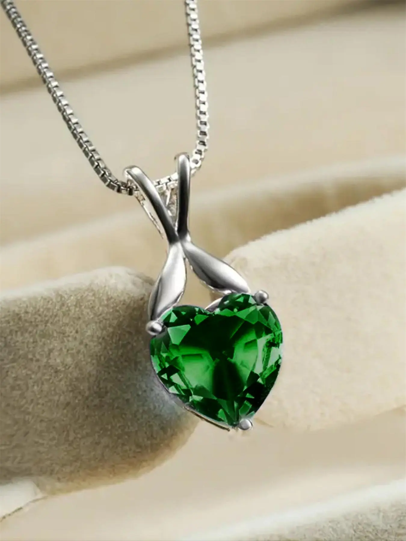 Mother's Day Gift Elegant Heart Shaped Artificial Gemstone Pendant Decorative Necklace for Women for Gift, Fashion Matching Jewelry, Luxury Accessory for Party & Daily Wear, Valentine's Day, Gift