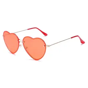 Heart Shaped Sunglasses Metal Women Brand Designer Fashion Rimless LOVE Clear Ocean Lenses Sun Glasses Oculos UV400 MOKDUFF