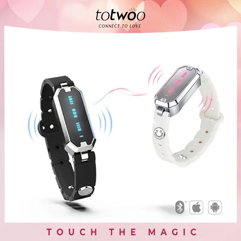 totwoo Sun Moon Star Morse Code Long-Distance Touch Couple Bracelets, Silicone Remote, Vibration & Flash Sync, Women's Jewelry Love Connection Gift, Casual