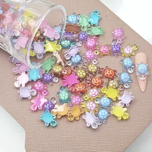 200 Piece Mini Turtle Cartoon Glow-In-The-Dark Resin Nail Art Decorations, Cute DIY Accessories with Creativity for Creative Manicure Frame Decoration, Miniature Turtles