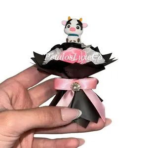 Handmade Mini Cow Eternal Rose Bouquet, Mini Vaquita Ramo Satin Floral Gift