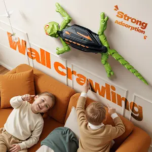 Remote Control Wall Climbing Lizard Chameleon Cockroach Robot Rechargeable Toy for Kids Aged 4+ Unique Wall-Crawling Ability Interactive Playtime Pet Toy