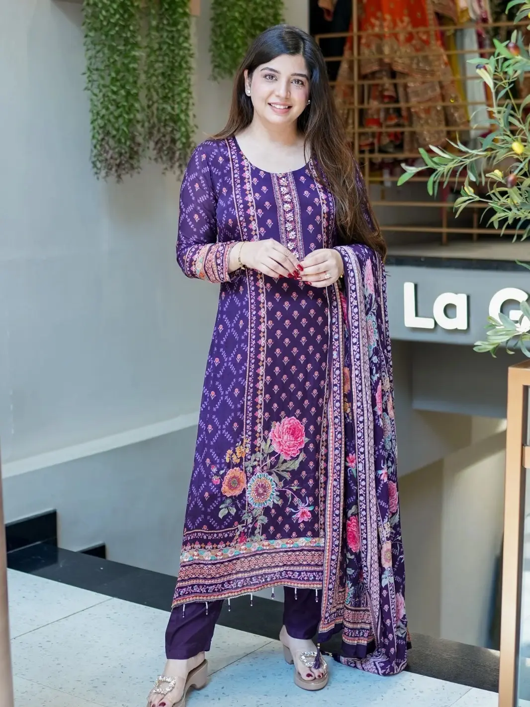 Women's Floral Print Pakistani 3-Piece Suit Set - Premium Chinon Silk Outfit with Mirror Work Embroidery, Real Flowers, Elegant Bottom, Elegance, Loose-Fitting, All Seasons, Dry Clean for Festive Party Wear, Regular Ethnic Coordinated Costume