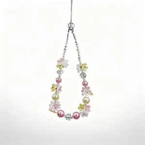 Dopamine Floral Phone Chain, Ins Style Phone Lanyard, New Design CCD Camera Strap, Short Style, Internet-Famous Exquisite Pendant, High-End Handmade Beaded Chain, Creative and Unique Chain, Versatile Pendant