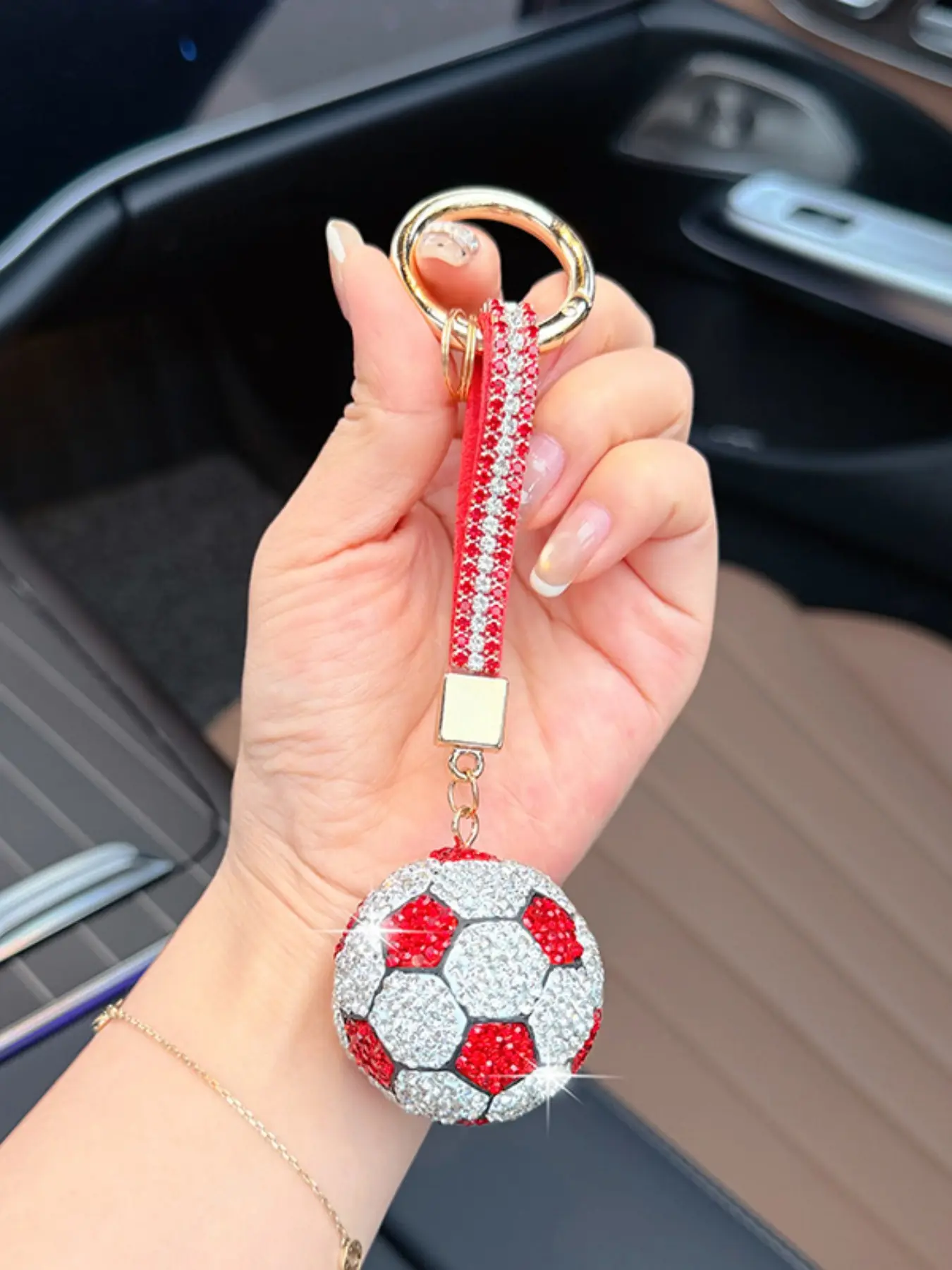 Football Ball Keychain with Rhinestones, Shiny Crystal Bag Accessory, Luxury Car Key Chain, Perfect Gift for Football Fans