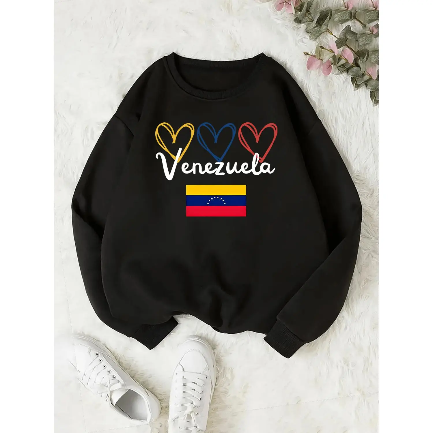 Women'S Venezuelan Flag and Heart Pattern Pullover Sweater Casual Long Sleeve National Pride Design All Season Comfort Machine Washable Daily Wear Patriotic Style Warm Construction Printed Hooded Alternative Comfortable Pullover