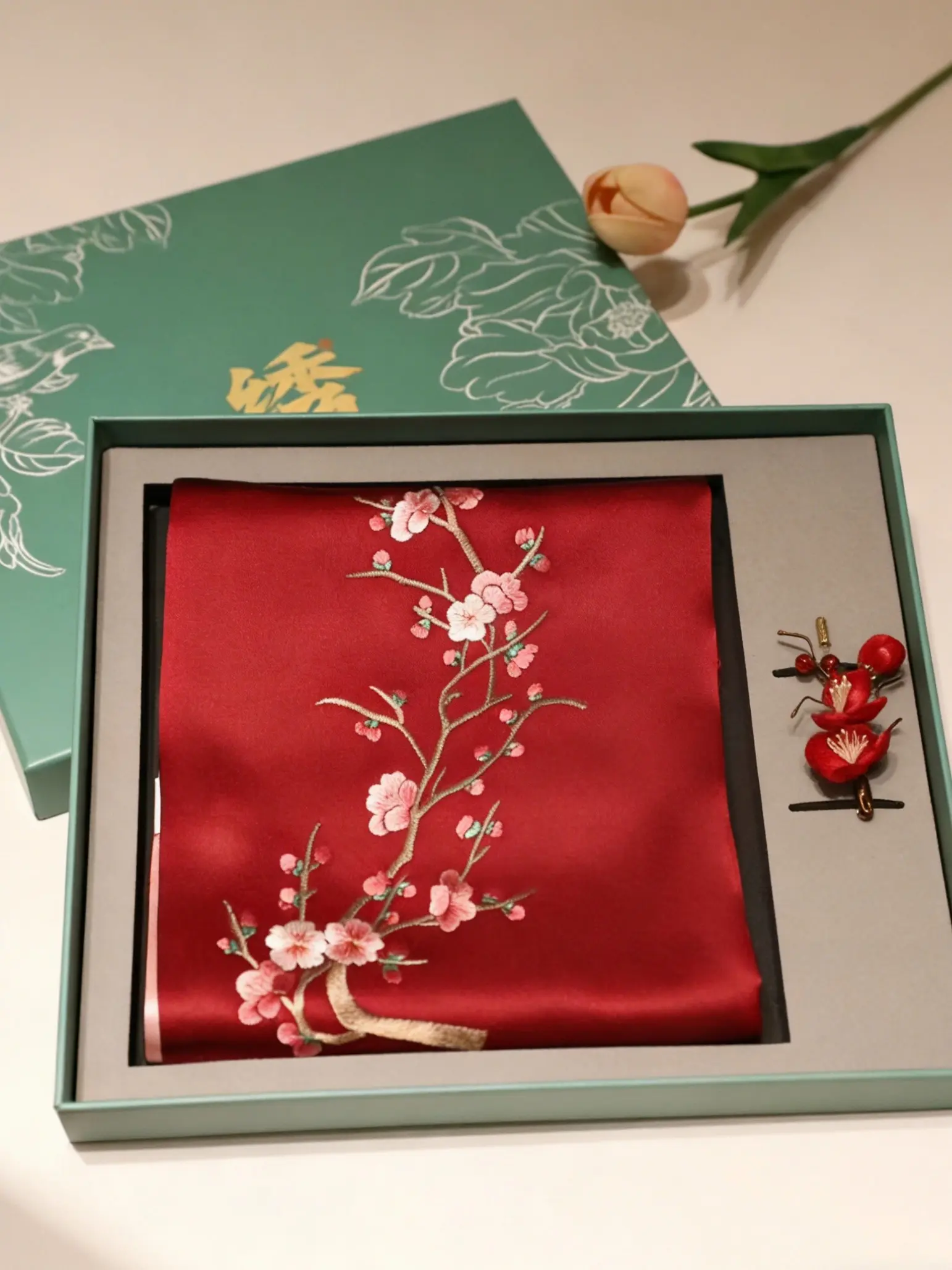 Pure Hand-Embroidered Suzhou Silk Scarf & Velvet Flower Brooch Gift Set, Chinese Handcraft, Elegant Floral Design for All Seasons, Unique Accessory for Women