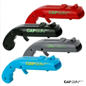 Creative Fun Spring Beer Opener, Bottle Cap Launcher Beer Corkscrew Plastic Abs Home Supplies, 1 Piece Pack, Model Xinghao