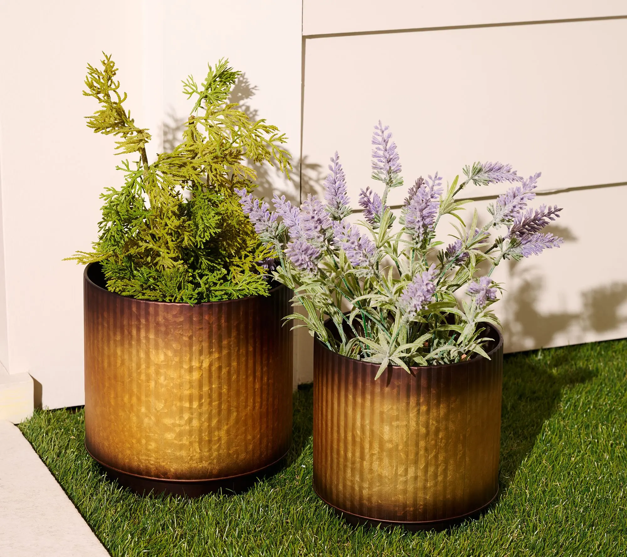Garden Reflections Set of 2 Metal Planters with Ridges Garden Reflections Set of 2 Metal Planters with Ridges