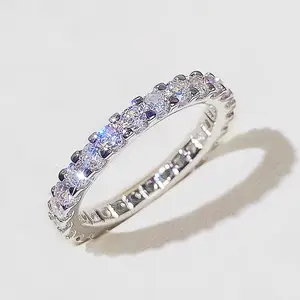 Elegant Women's Fashion Anniversary Zircon Ring – Perfect for Valentine's Day, Weddings, Parties, Birthdays, Anniversaries, and All Seasons