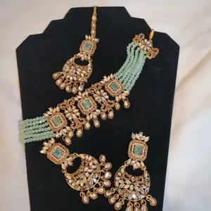 4 Piece Pakistani Choker Set with Turquoise Accents and Intricate Design for Traditional Wear