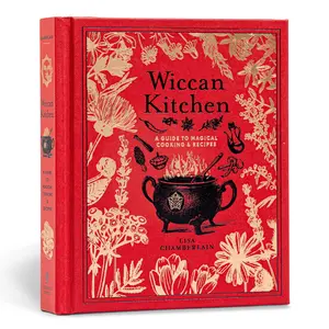 Wiccan Kitchen by Lisa Chamberlain [Hardcover Book]