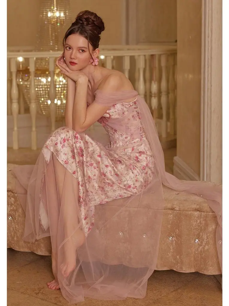 mirror palais fairy dress Cascading Ruffle Lady Length in Butter L Such a sparkly dress Mirror Palais Fairy Dress |